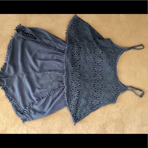 Lulu’s romper - Picture 2 of 2